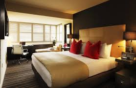 Συνδεθείτε στο facebook για να αρχίσετε να κοινοποιείτε και να συνδέεστε με τους φίλους, την οικογένεια και άτομα που γνωρίζετε. Ta 5 Pragmata Poy Mporeis Na Pareis Apo Ena Dwmatio 3enodoxeioy Kai Den 8a Exeis Kanena Problhma It S Possible