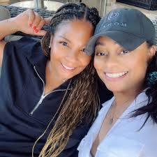 Yolanda Compton-De La Mora (@everythingyoli) • Threads, Say more