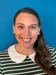 Lorraine Lopez's Instagram, Twitter & Facebook