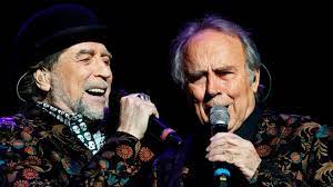 Joan manuel serrat selecciona y prorroga una antología de mario benedetti 10/09/2020. Grande Marlaska Casa A Joaquin Sabina Y Jimena Coronado Con Joan Manuel Serrat De Testigo Marca Com