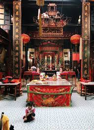 Sin sze si ya temple is the temple built by yap ah loy's workers. Sin Sze Si Ya Temple A Must See In Crazy Kuala Lumpur Holiday Emma