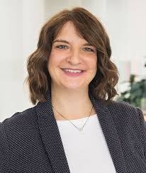 Alice Scharping's Instagram, Twitter & Facebook