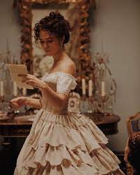 Dark Academia On Instagram Another Pride Prejudice Post Because We Stan Elizabeth Bennet On This Page Fashion Historical Dresses Ball Gowns Evening
