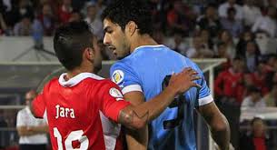 83 321 просмотр • 23 мая 2021 г. Futbol Sudamerica Copa America El Antecedente De Gonzalo Jara Cuando Toqueteo A Luis Suarez Video Tera Deportes