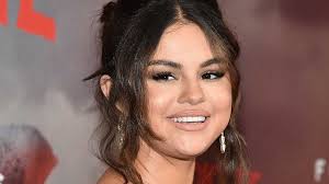 Selena Gomez Looks Beyond Happy at Cousin's Bachelorette Beach Party: Pics 