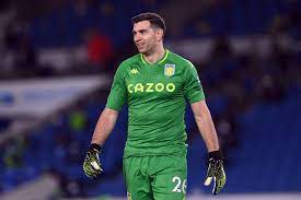 28 (born 02 sep, 1992). Manchester United Ready To Launch Monster Bid For Emiliano Martinez