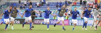 Maguire strikes late to give england win over poland. Ausblick Auf Das Achtelfinale Der Fussball Em Mit Italien Domradio De Katholische Nachrichten