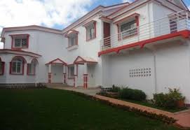 A Louer Villa Neuve F5 A 5mn Du Lycee Francais Tananarive Agence Immobiliere A Tananarive A Louer Maison Style Lycee Francais