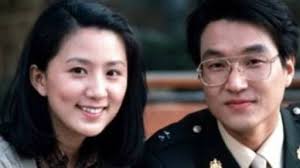Kim's the most experienced surgeon in south korea, his ways. Drama Factors 28 Years Ago In 1992 Kim Hee Ae Han Facebook