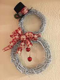 Snowman Wreath White Grapevine Etsy Christmas Wreaths Christmas Diy Xmas Crafts