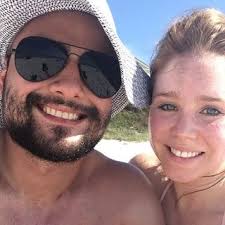 Email Address of @elliephugg Instagram Influencer Profile