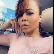 Dena Hendrix's Instagram, Twitter & Facebook