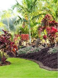 25 Easy And Simple Landscaping Ideas For Beautiful Garden Designs Homelovers Tropical Landscape Design Tropical Garden Design Tropical Garden