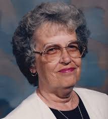 Deanna Hare's Instagram, Twitter & Facebook