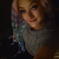 Crystal Vanover's Instagram, Twitter & Facebook