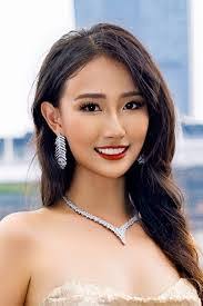 Trish Abraham's Instagram, Twitter & Facebook