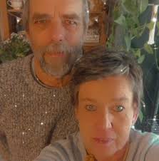 Merrimac State High School class of 85. Mrs Luxton, was the science teacher  Mr West?