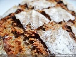 Reines roggenbrot mit sauerteig ohne zusätzliche hefe in der kastenform gebacken. Roggensauerteig Brot Mit Sonnenblumenkernen Mit Mega Kruste Feinschmeckerle Foodblog Stuttgart Reutlingen Schwabische Alb