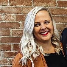 Kari Rasmussen's Instagram, Twitter & Facebook