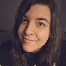 Deanna Strait's Instagram, Twitter & Facebook