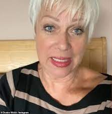 As an actress, she is best known for her roles as natalie barnes in coronation street and steph haydock in waterloo road. Denise Welch 61 Feiert Acht Jahre Der Nuchternheit Aktuelle Boulevard Nachrichten Und Fotogalerien Zu Stars Sternchen