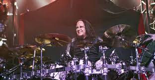 Con slipknot, jordison ha realizado cuatro álbumes de estudio, y producido el álbum en vivo 9.0: Sieo Mkzajcfm