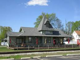 Erie Depot Across From Angies Pizza In Barberton Oh Restored June 16 2016 And Is Now An Ice Cream Sandwich Shop Oh My Home Barberton My Home