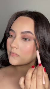 Maquillaje Perfecto para Vestido Rosa Fucsia