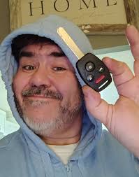 Who makes keys for a Ford F-350?