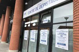 Mais les gens doivent dejeuner hein. Covid 19 En Essonne Un Centre De Depistage Permanent Ouvre Ses Portes A Evry Courcouronnes Actu Essonne