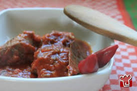 La vicenda della carne di cavallo macinata aggiunta alle lasagne ha coinvolto venti paesi europei. La Ricetta Carne Di Cavallo Alla Pignata Laterradipuglia It