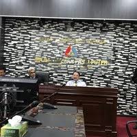 Also known as the pasir puteh district council in english. Dewan Utama Majlis Daerah Pasir Puteh Jalan Jelor