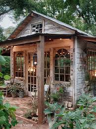 Living Vintage She Sheds Via House Of Hargrove Building A Shed Shed Design She Sheds
