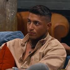 Gareth Harvey (@GarethHarvey13)