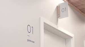 Medic R Clinic On Behance Wayfinding Signage Design Room Signage Signage Design