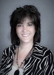 Deborah Hafer's Instagram, Twitter & Facebook