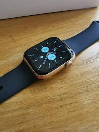 Shop apple watch series 5 gps + cellular, 40mm gold stainless steel case with stone sport band online at macys.com. Apple Watch Series 5 Gps 40mm Gold Aluminum Mobile Phones Gadgets Mobile Gadget Accessories Other Mobile Gadget Accessories On Carousell