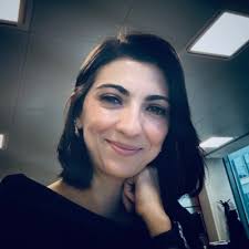 Suzy Welch: 2 strategies for surviving a micromanager—and 1 that will get  you fired