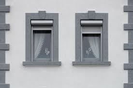 Zwei Graue Pvc Fenster Mit Aussen Liegenden Rollladenkasten Decor Home Decor Home