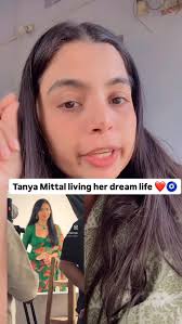 Tanya's silver water bottel costs rupees 80k #trendingreels #likesforlike  #tanyamittal #tanyamittalofficial #silverbottle #mridul #mridultiwari  #mridulbhaikofulsupport❤️🙂