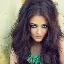 It is a clever trick and very simple to do, which has no damaging effect on your hair. Top Tricks To Back Comb Your Hair Right