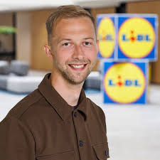 Meet Victor! Victor is our new project manager, and yesterday was his first  day as part of our team in Fredericia. Welcome Victor! We look forward to  working with you 😊 Victor's