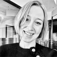 Evelyn Hoffmann's Instagram, Twitter & Facebook