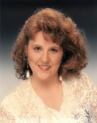 Diane Schacht's Instagram, Twitter & Facebook