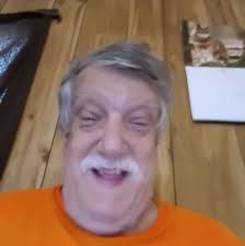 What is the optimal oil to gas ratio for 80cc motorized bikes?