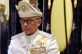 Tengku abdul rahman sultan ahmad shah tengku muda of pahang (& sultan's second son), announced the royal council's proposal to in addition the new sultan thanked former sultanah khalsom (ahmad shah's second wife) and the rest of his siblings for loving and caring his father (also. Future Of Pahang Sultan May Be Decided On Friday As Malaysia Seeks New King Se Asia News Top Stories The Straits Times