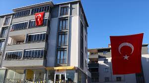 Cumhurbaşkanı erdoğan, cudi dağı'nda şehit jandarma uzman çavuş tuncay arslan üs bölgesi'ndeki bakan soylu ile telefonla görüşerek, askerlerin bayramını. El Bab Da Sehit Dusen Jandarma Kidemli Bascavus Demirel In Ailesine Aci Haber Ulasti