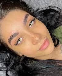 Esos ojos que hipnotizan 💚