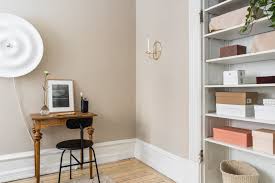 Minimalism doesn't always mean that you. 10 Minimal And Calm Home Office Spaces