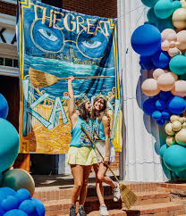 meetexecmonday is back🥳! Introducing our VP of Membership, Beth Kelsch.  Beth is a third year from Saint Simons Island, GA and is getting her B.S.  in Biology and B.S. in Psychology. Beth